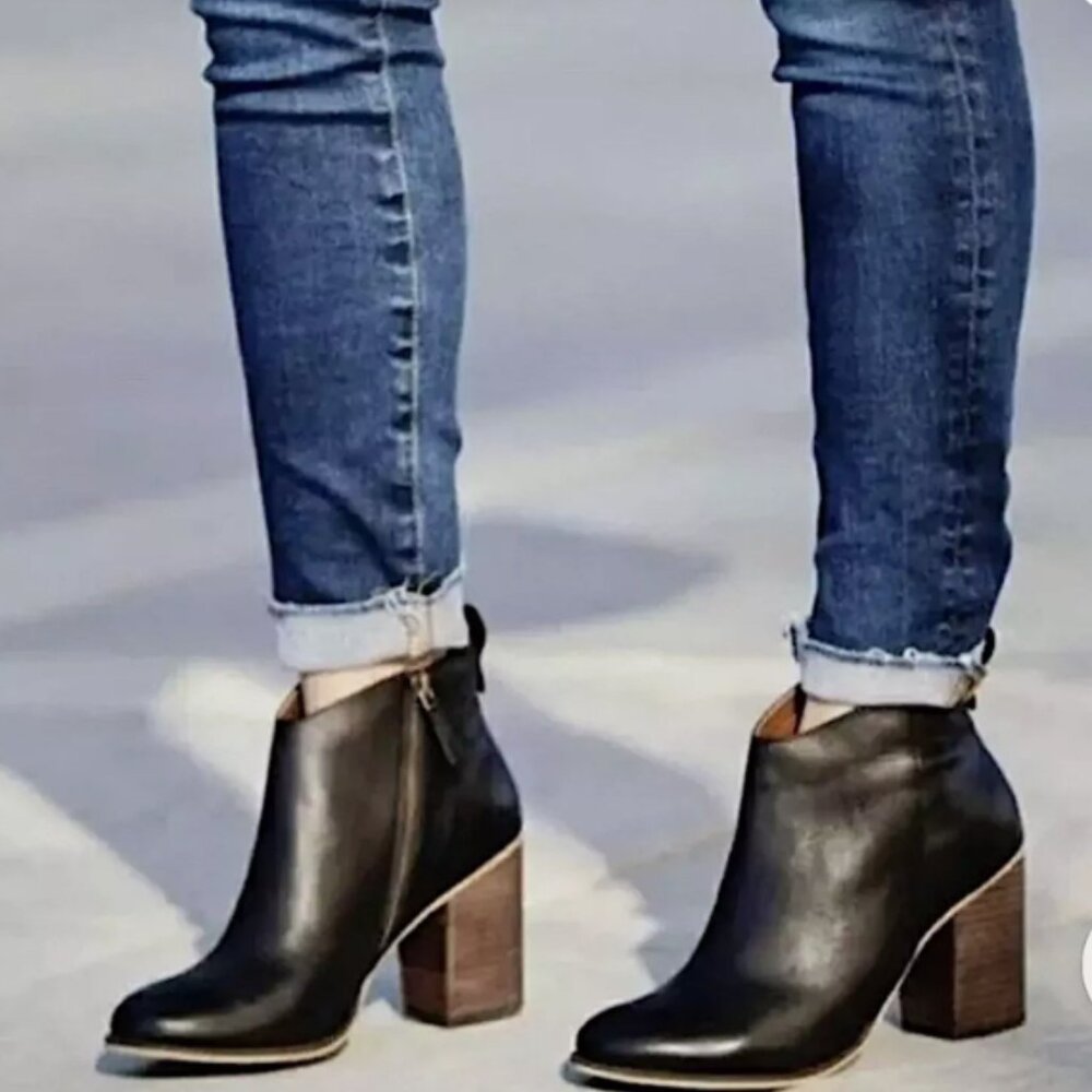 BP Lance Black Distressed Leather Bootie Wood Block Heel Ankle Boots 8 - NEW